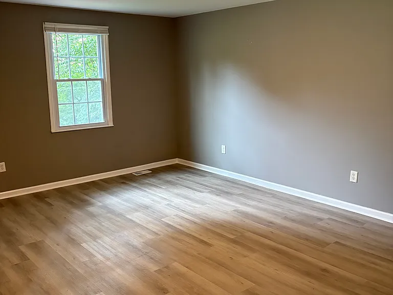 125 Hicks Dr — Photo 5