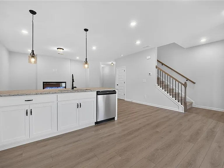 58 Jacobs Farm Ln — Photo 14
