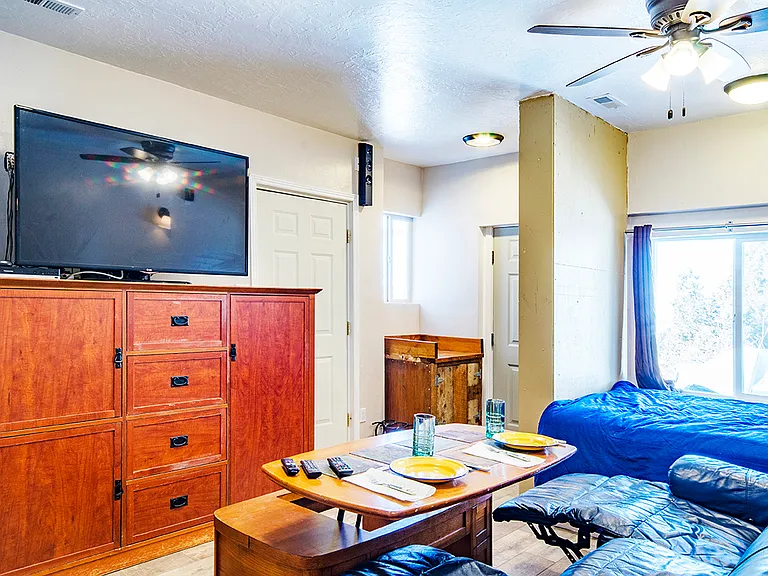 N 11750 E — Photo 6