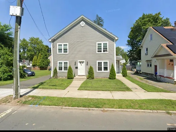 705 White St Floor 1, Springfield, MA 01108