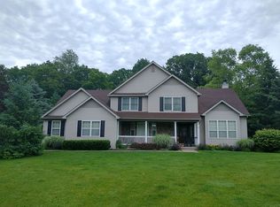 5143 Queensway Dr, Howell, MI 48843