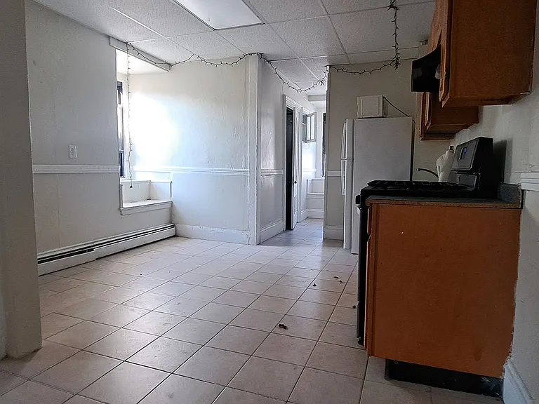 183 Harvard St #3A — Photo 17