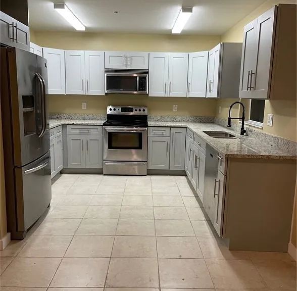 621 Joel Blvd #102 — Photo 4