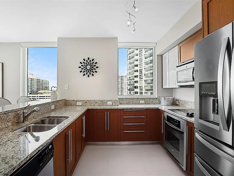 2831 N Ocean Blvd #801N — Photo 7