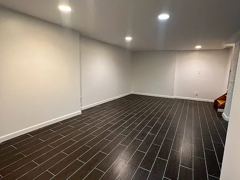329 Menahan St #1A — Photo 18