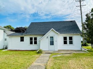 201 W Main St, Cornell, IL 61319