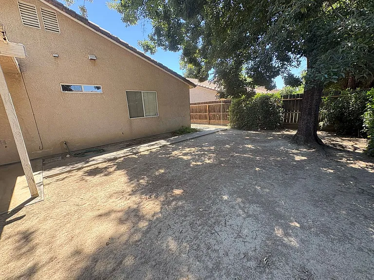 3832 W Sweet Ave — Photo 29