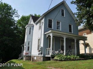 718 High St, Honesdale, PA 18431