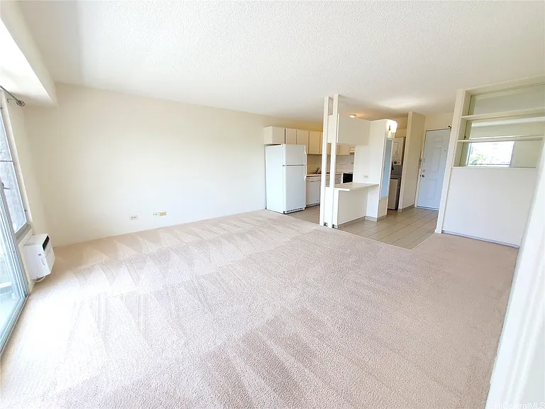 1333 Heulu St #707 — Photo 2