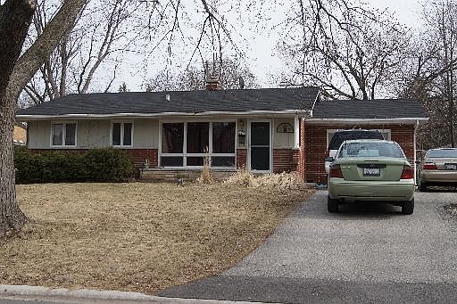 1st image of 640 W Wehrli Dr