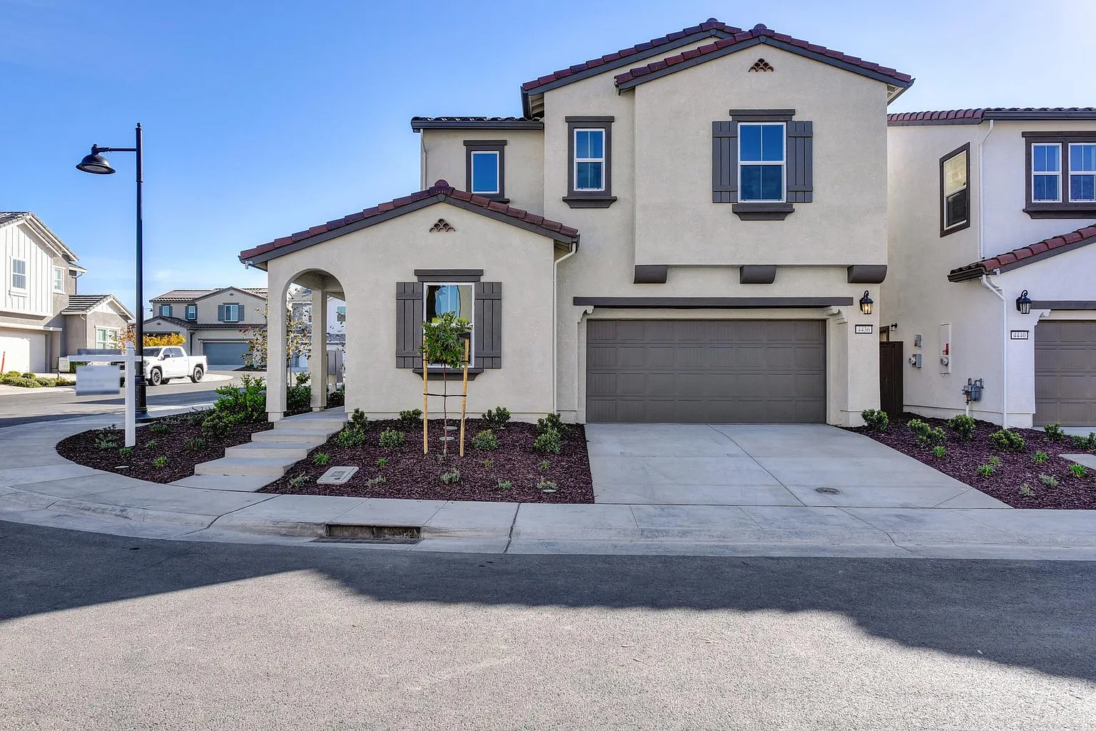 4436 Cash Dr photo 1