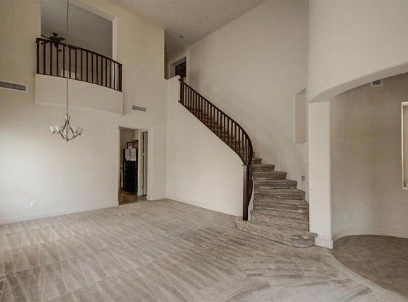 4th image of 291 W Wisteria Pl