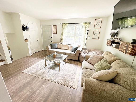 5th image of 88 Zion Ct