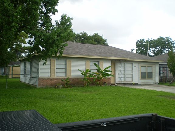 another view of the front