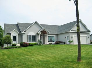 1758 Schlegel Rd, Webster, NY 14580