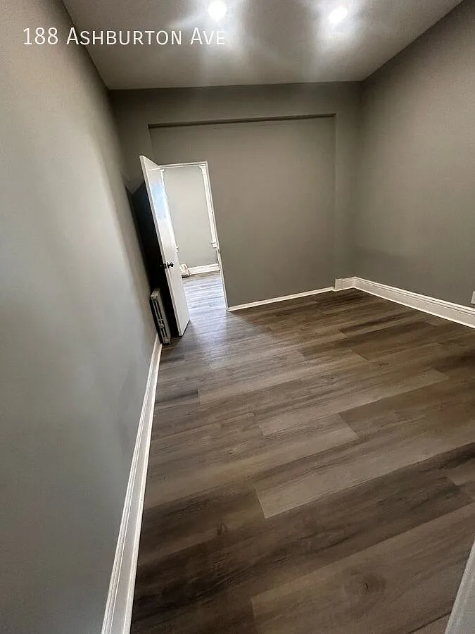 188 Ashburton Ave — Photo 1