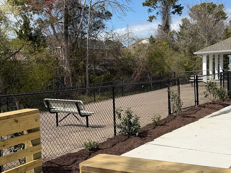 Elijah's Landing — Photo 12