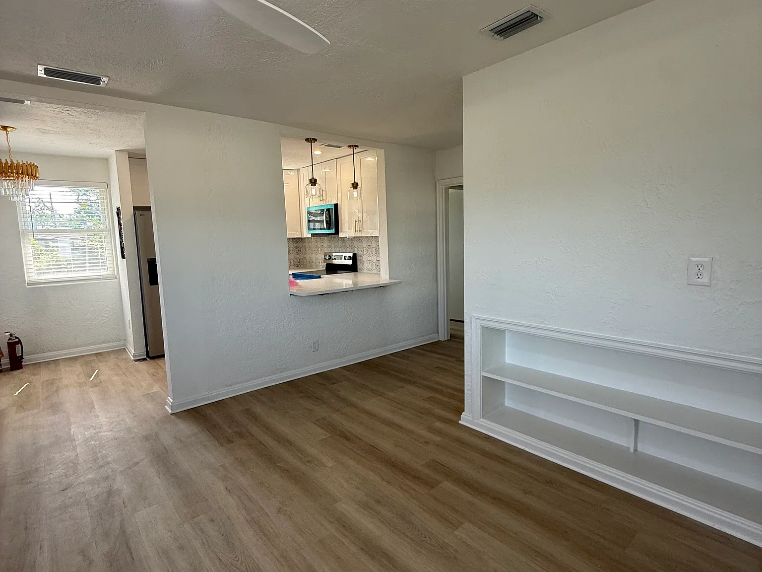 2 bed, 960 sqft, $1,795 — Photo 2