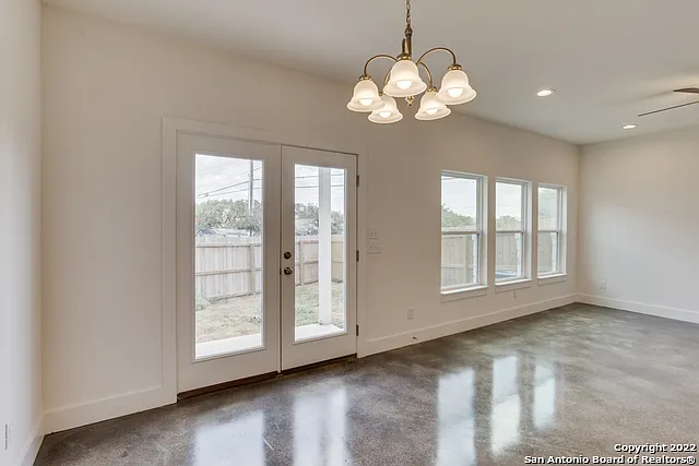 206 Topaz #1502 — Photo 14