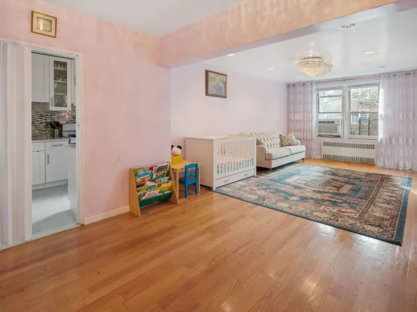 701 Gerald Court image 1 of 13