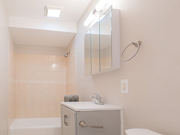 5th image of 40 Ripley Rd Floor 3