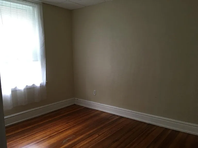 37 N Bryant Ave #3 — Photo 5