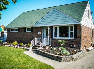 55 Benson Dr, Lancaster, NY 14086