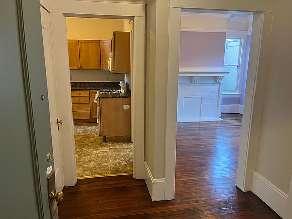 3rd image of 1380 Washington St APT 3