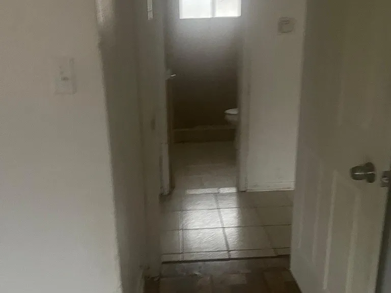807 Patti Ln — Photo 1