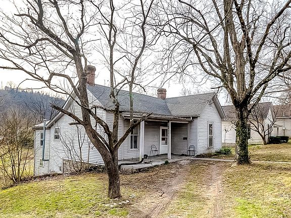 3rd image of 1001 Holmes St