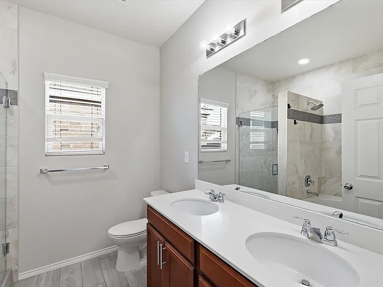 3116 Layla Creek Dr — Photo 13