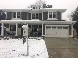 5807 Phoenix Dr, Bethesda, MD 20817