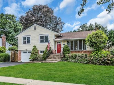 73 Humphrey Drive, Syosset, NY, 11791