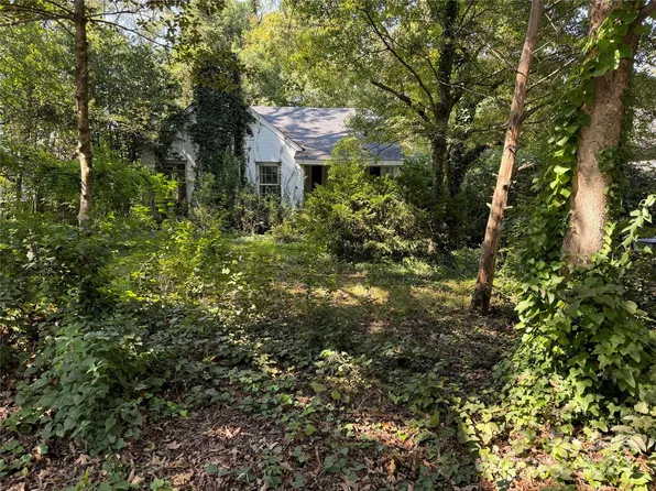 3328 Selwyn Ave, Charlotte, NC 28209