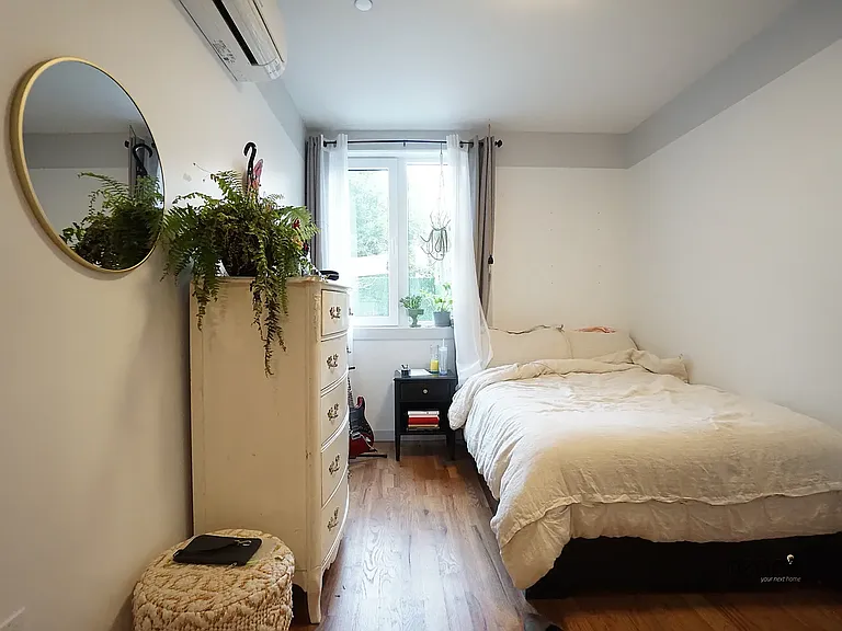 774 Lexington Ave #1B — Photo 12