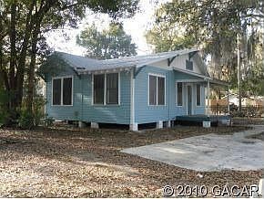 2nd image of 112 SE 9th St