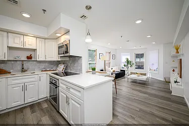 180 Washington Street, #6