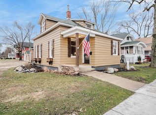 106 W 19th St, Holland, MI 49423