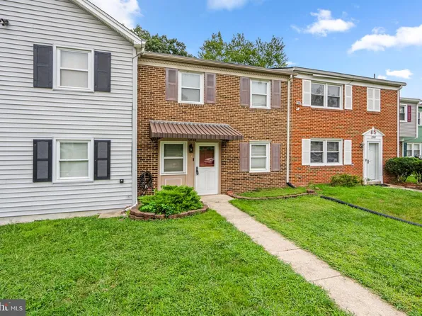 12528 Woodstock Dr E, Upper Marlboro, MD 20772