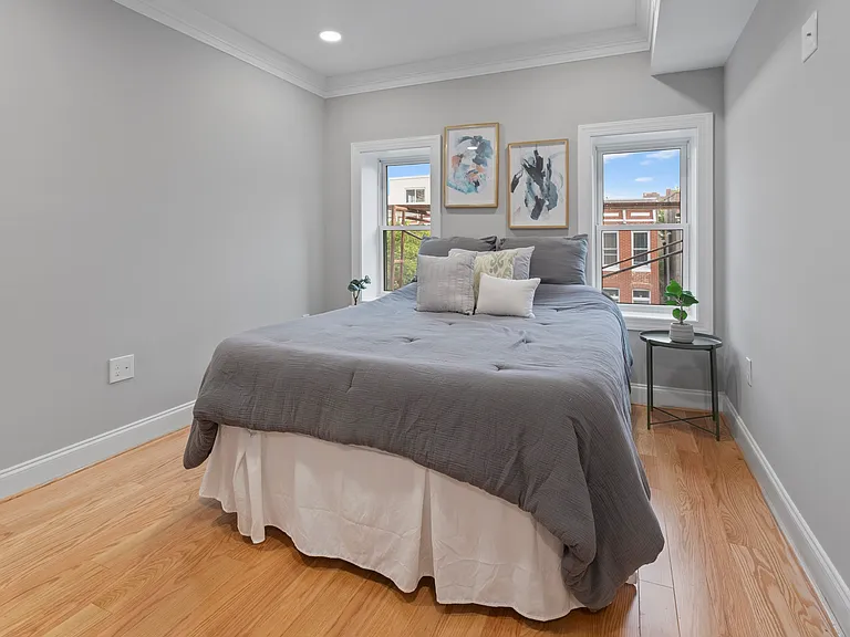 2nd level Front Bedroom (1)