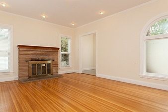 LR 1 :: 1704 Broadway