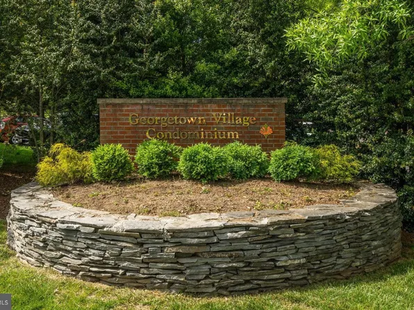 5821 Edson Ln APT 303, Rockville, MD 20852