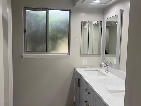 5th image of 602 Camino Grove Ave