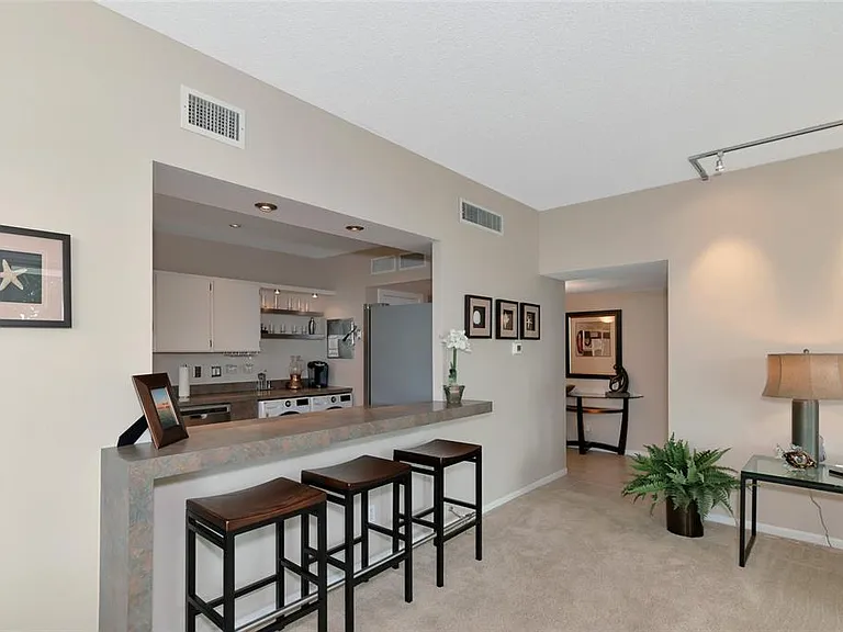 1111 N Gulfstream Ave #1A — Photo 27