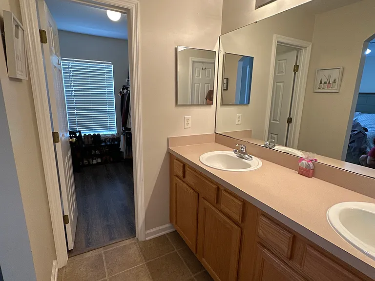 539 Hopewell Dr — Photo 25