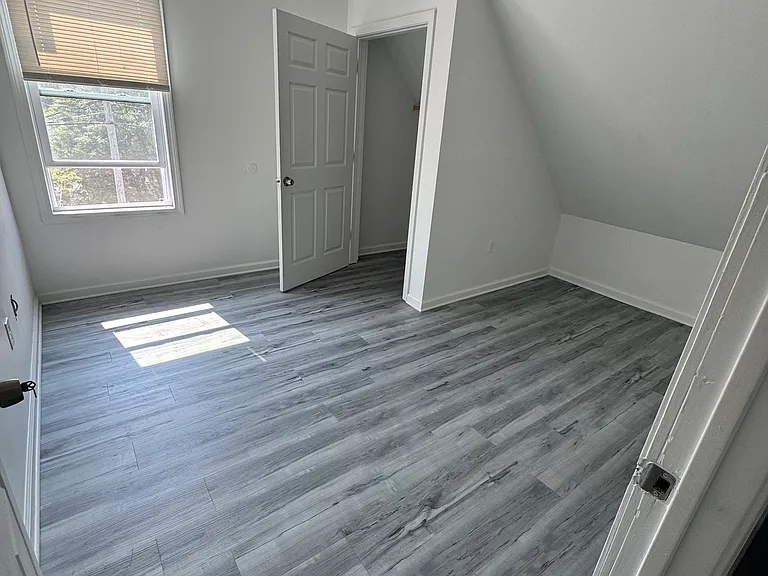 93 Winchester Ave #2 — Photo 3