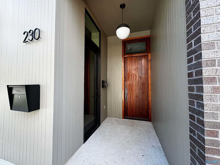 230 Washington St — Photo 3