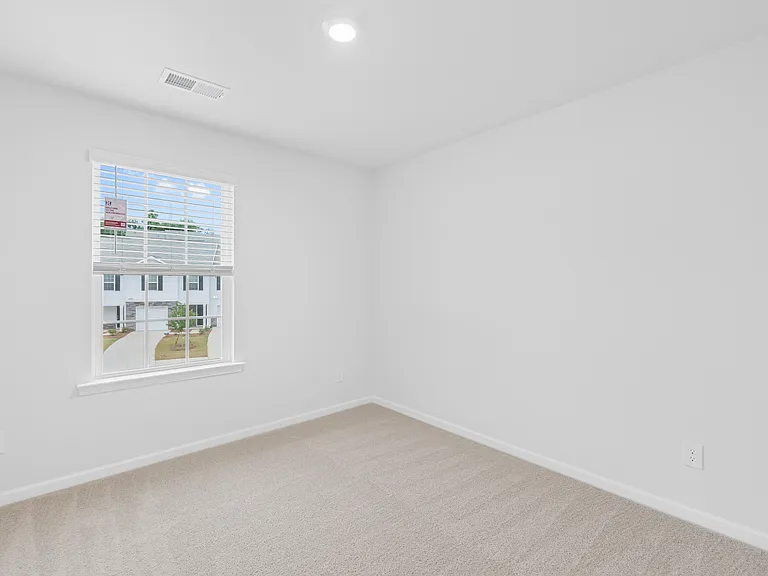 5150 Hyrule Dr — Photo 16
