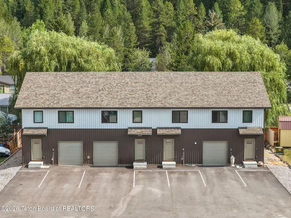161 Alpine Dr, Alpine, WY 83128