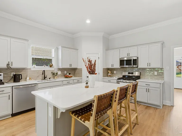 3203 Mountain Laurel Trl — Photo 15